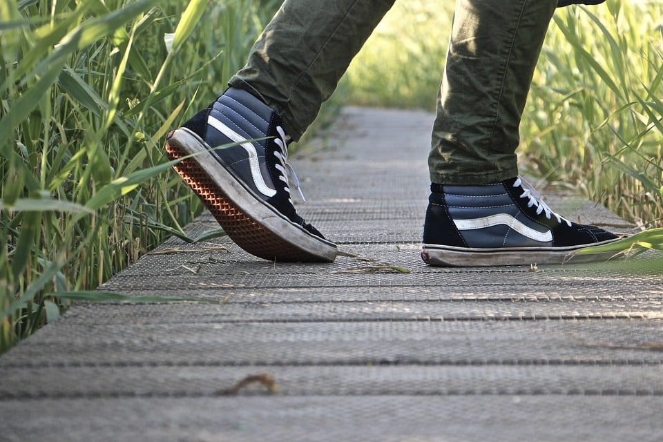 the best walking shoes for men